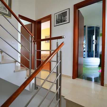 Apartment Modern